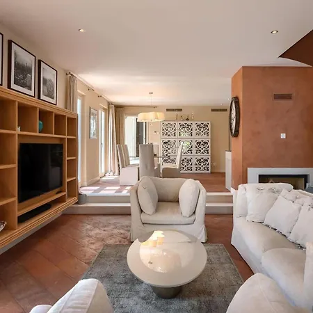 Rafaelle With 3 Bedrooms And Pool In Porec Villa *