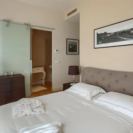 Villa Rafaelle With 3 Bedrooms And Pool In Porec