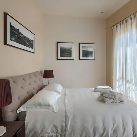 Rafaelle With 3 Bedrooms And Pool In Porec *