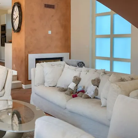 Rafaelle With 3 Bedrooms And Pool In Porec * Tar-Vabriga