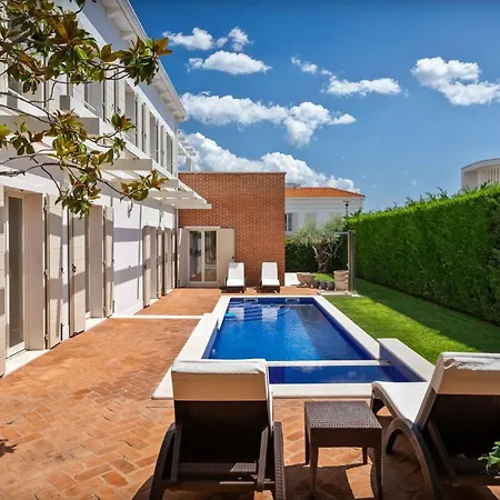 Rafaelle With 3 Bedrooms And Pool In Porec