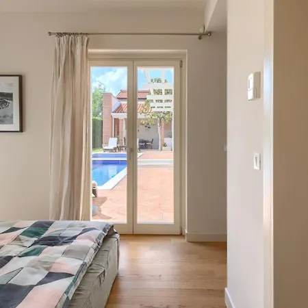 Rafaelle With 3 Bedrooms And Pool In Porec 别墅 Tar-Vabriga
