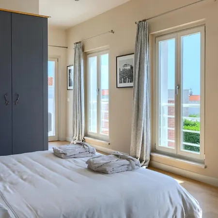 Rafaelle With 3 Bedrooms And Pool In Porec 别墅