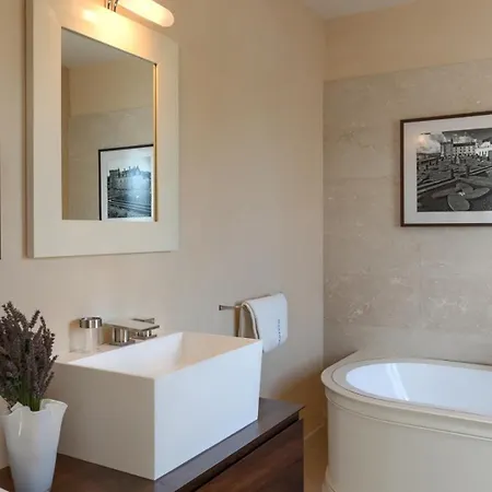 Rafaelle With 3 Bedrooms And Pool In Porec Villa *