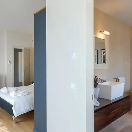 Rafaelle With 3 Bedrooms And Pool In Porec * Tar-Vabriga