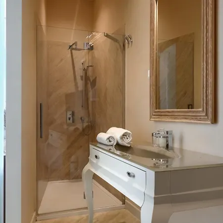 别墅 Rafaelle With 3 Bedrooms And Pool In Porec Tar-Vabriga